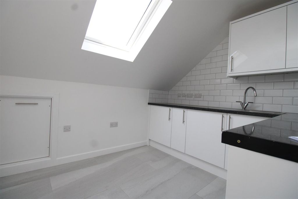 Property photo 2 of 6 Img_7422.Jpg