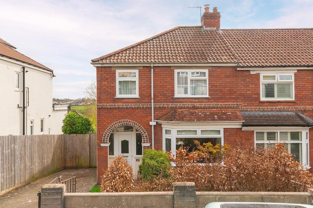 Property photo 2 of 30 2E8Rbd - External B.Jpg