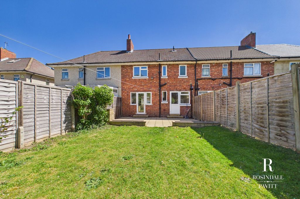 Property photo 2 of 20