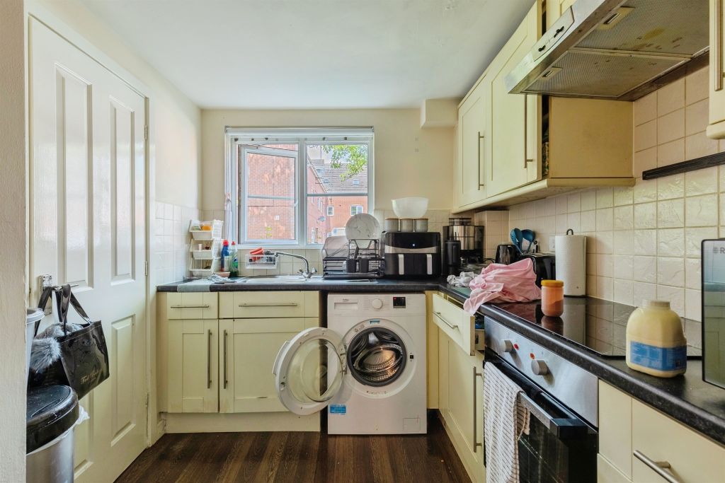 Property photo 3 of 8