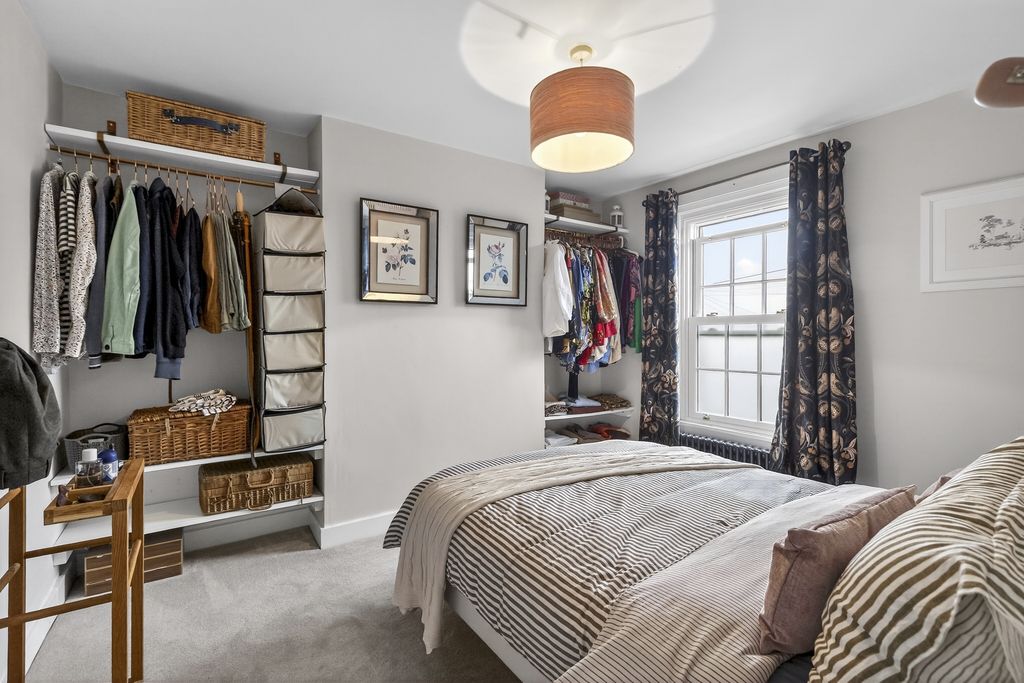 Property photo 3 of 22 Master Bedroom