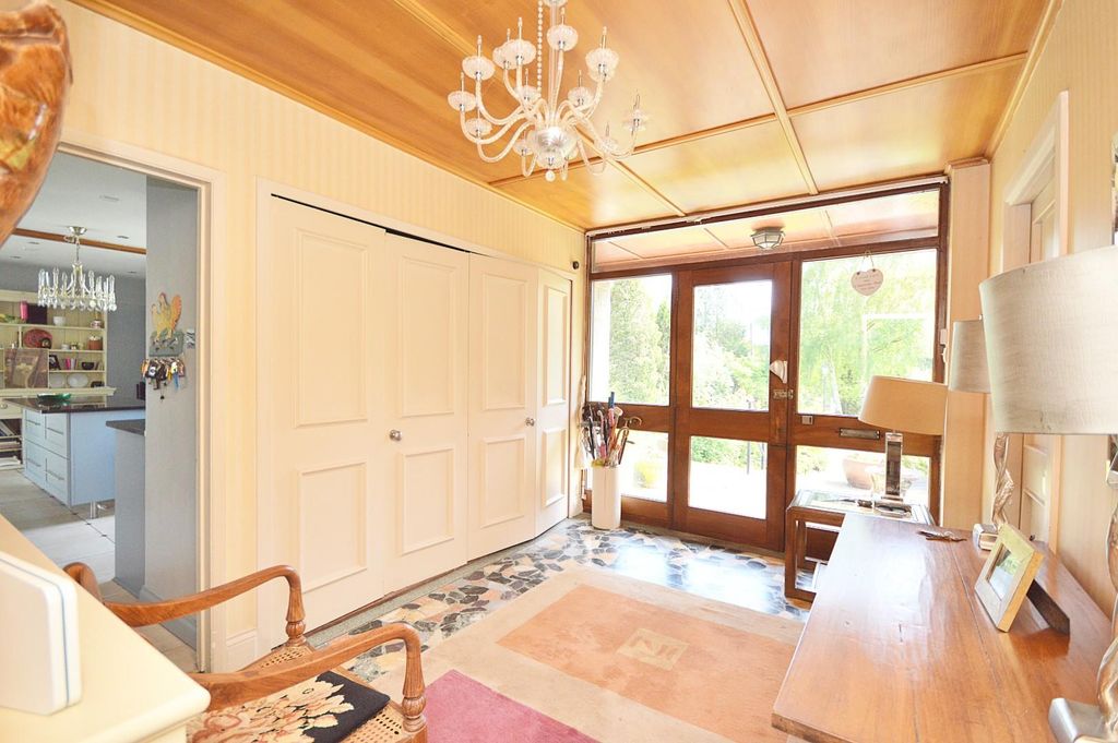Property photo 3 of 43 Entrance Hallway