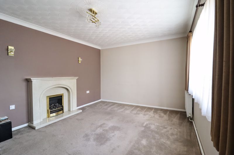 Property photo 2 of 13 Lounge