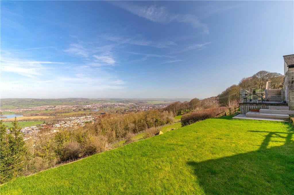 Property photo 2 of 27 Garden/Views