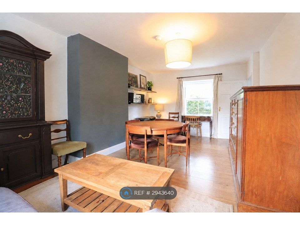 Property photo 1 of 34