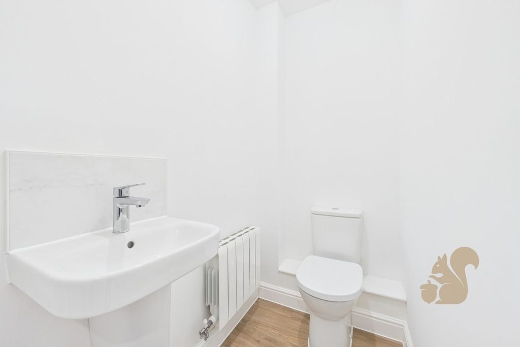 Property photo 3 of 12 Cam01254G0-Pr0392-Still002.Jpg