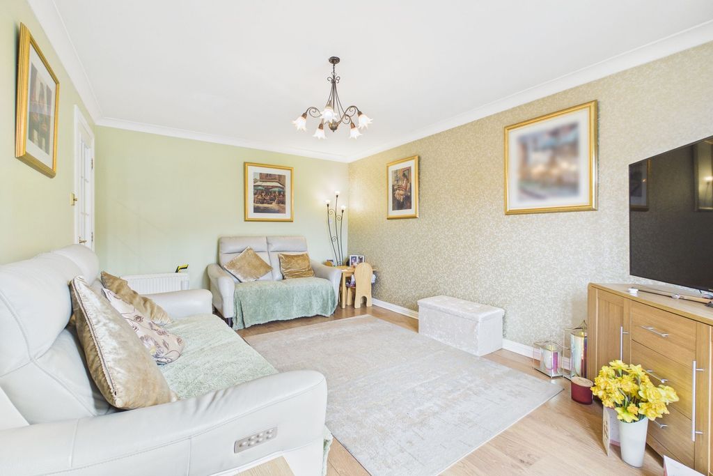 Property photo 3 of 23 Living Room