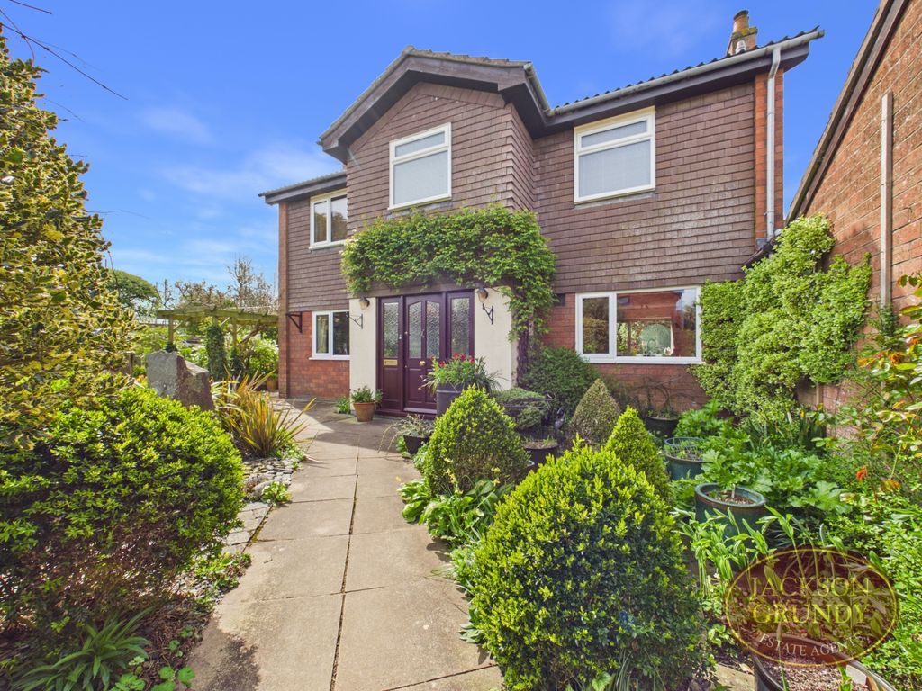 Property photo 1 of 26 Halfpenny House