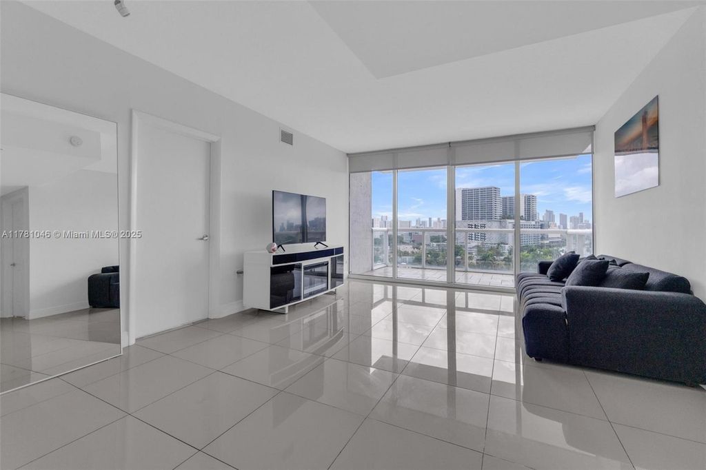Property photo 3 of 20 <Alttext/>