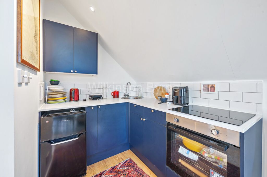 Property photo 2 of 12 2917B2ee-9173-4266-B32F-584c16Df599d