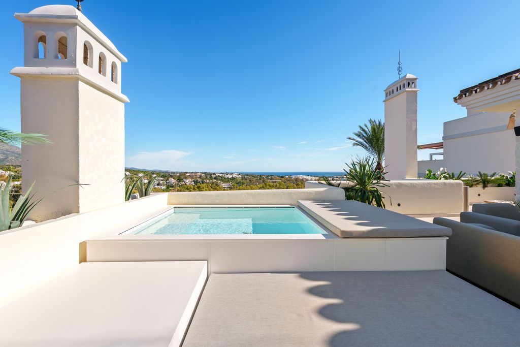 Property photo 2 of 44 Image