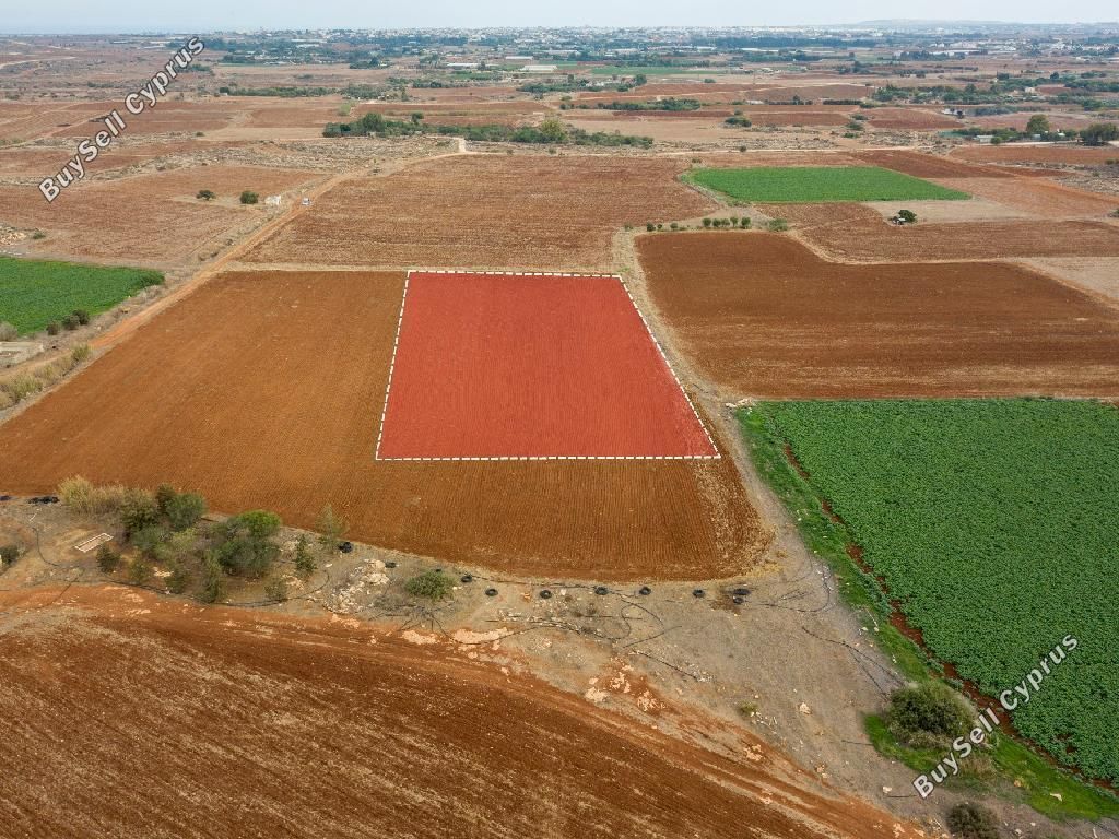 Property photo 2 of 9