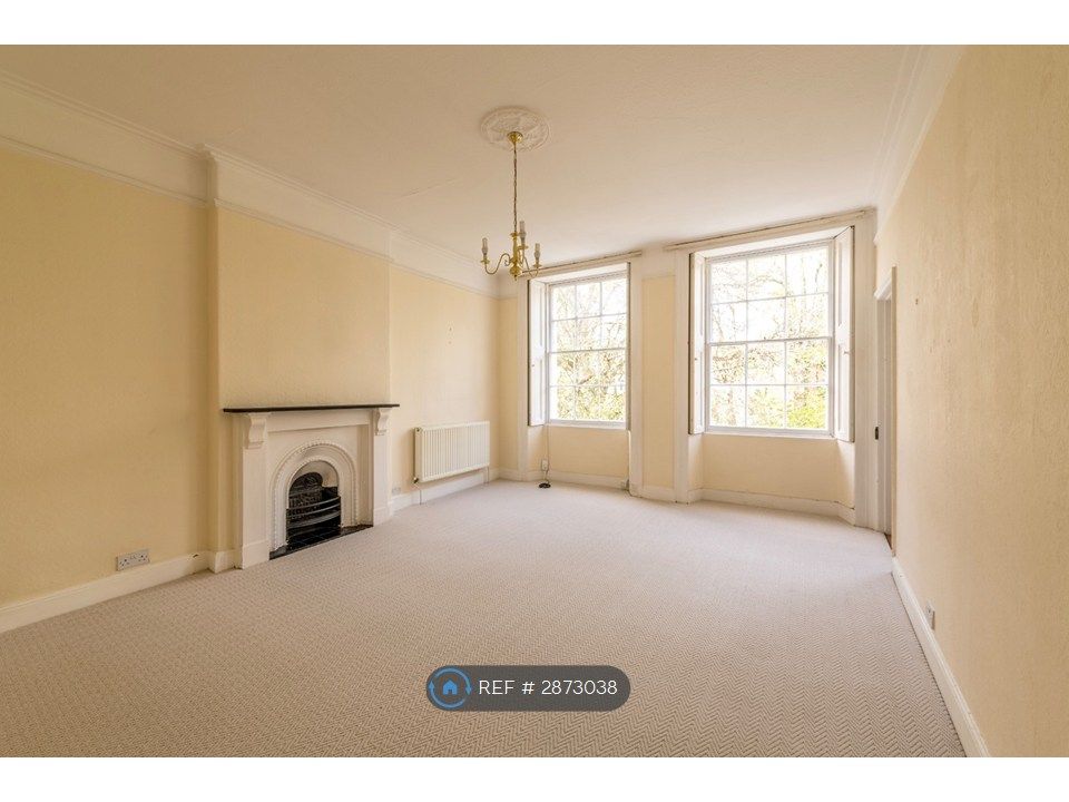 Property photo 2 of 11 Living Area