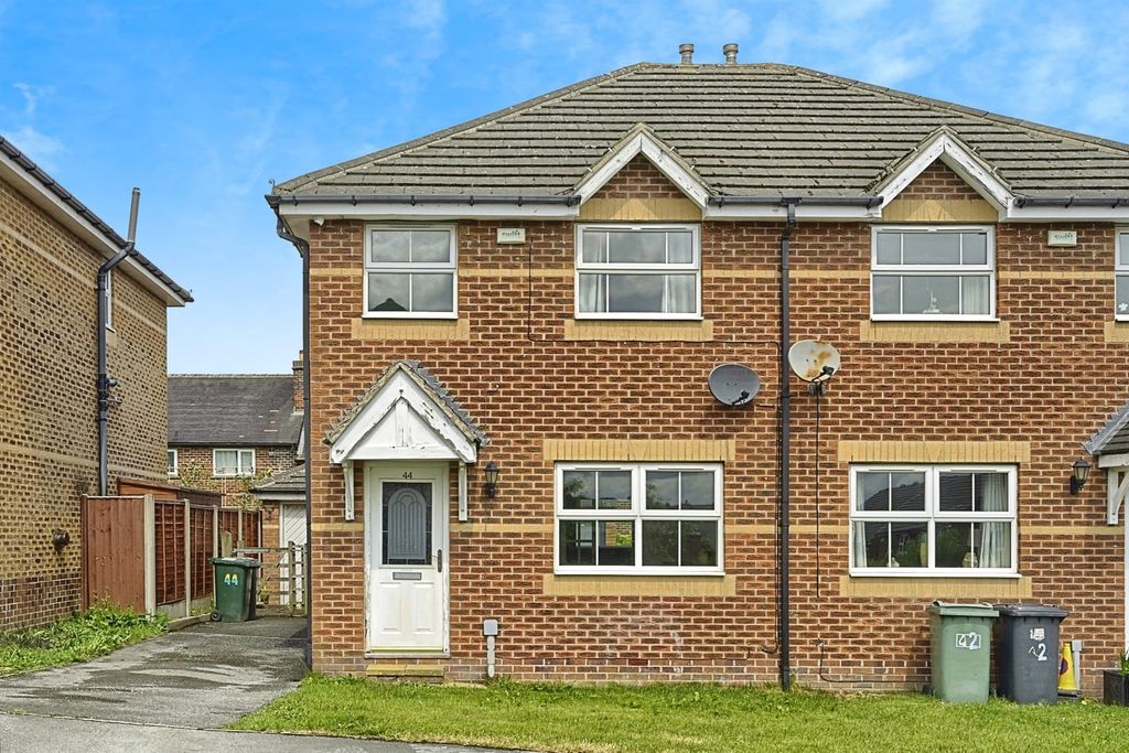 Property photo 1 of 17