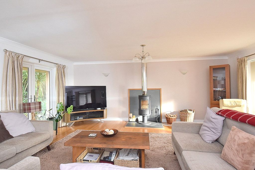 Property photo 2 of 20 Picture No. 04