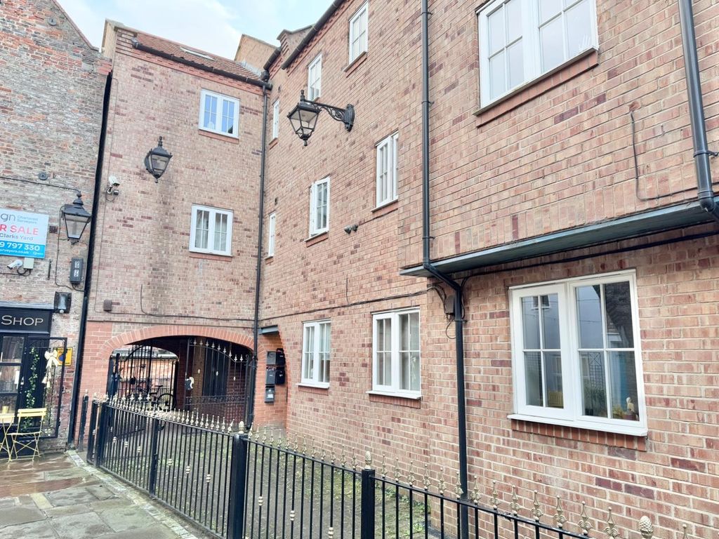 Property photo 1 of 8 Front