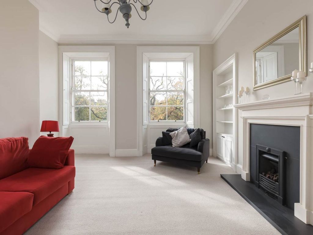 Property photo 3 of 17 80322_Clarendon-005