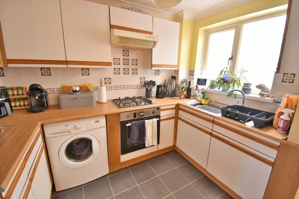 Property photo 3 of 15