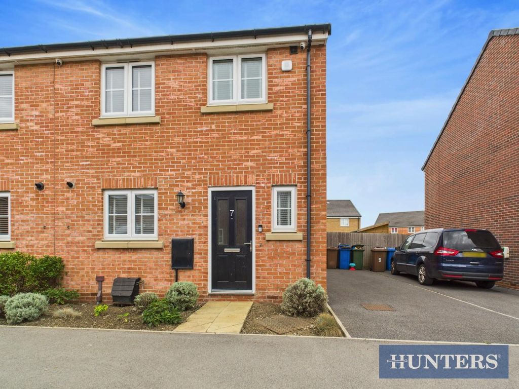 Property photo 1 of 16 Cam01450G0-Pr0246-Still020.Jpg