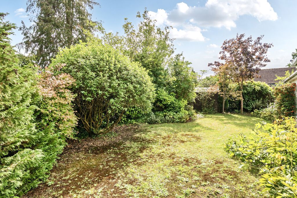 Property photo 3 of 16 Garden