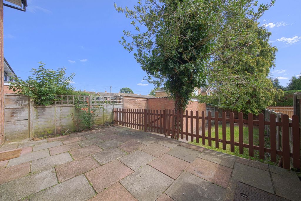 Property photo 1 of 28