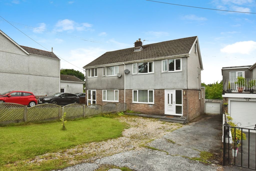 Property photo 1 of 17 Photo