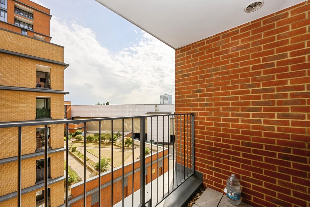 Property photo 3 of 14 Pbox-Img.Jpg