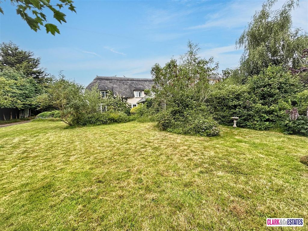 Property photo 1 of 16 Main Picture