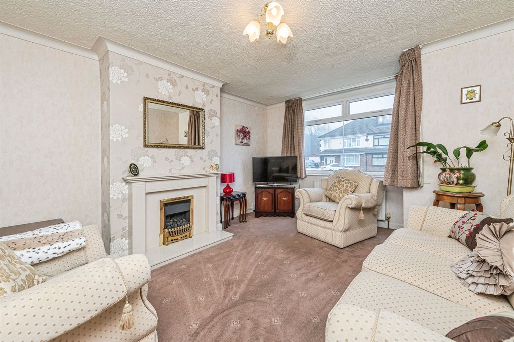 Property photo 2 of 20