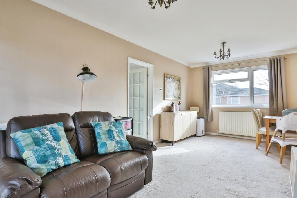 Property photo 3 of 14