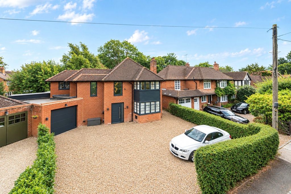 Property photo 1 of 18