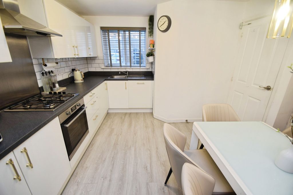 Property photo 2 of 17 2566878E-Kitchen