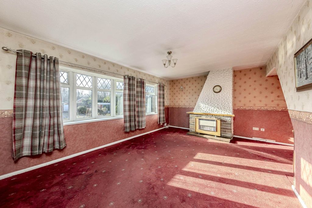Property photo 3 of 20