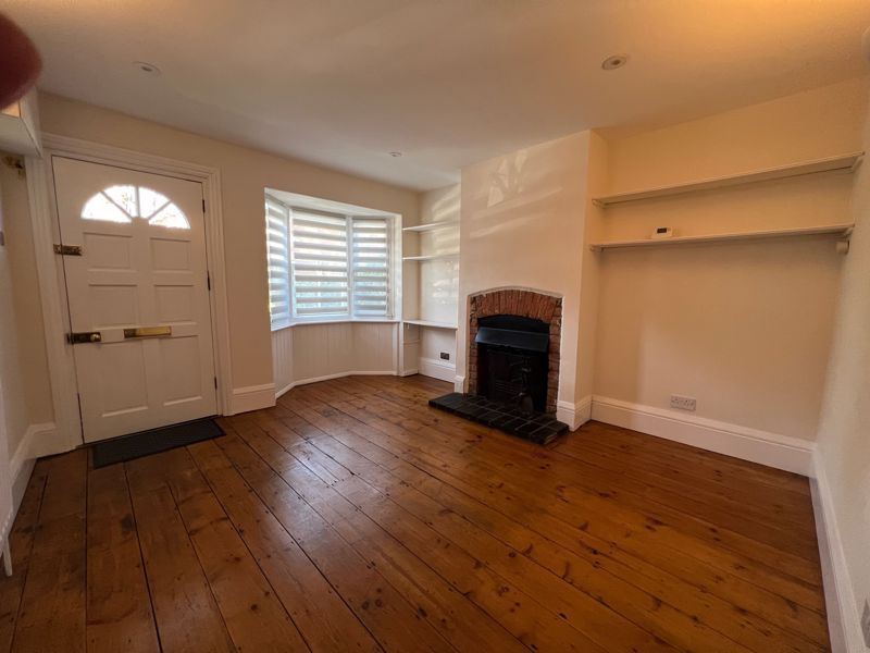 Property photo 3 of 9 Photo 9