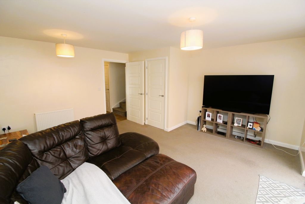 Property photo 3 of 28 Img_6634