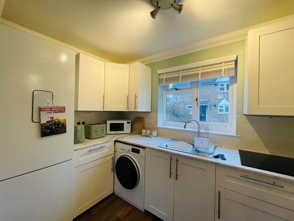 Property photo 3 of 5