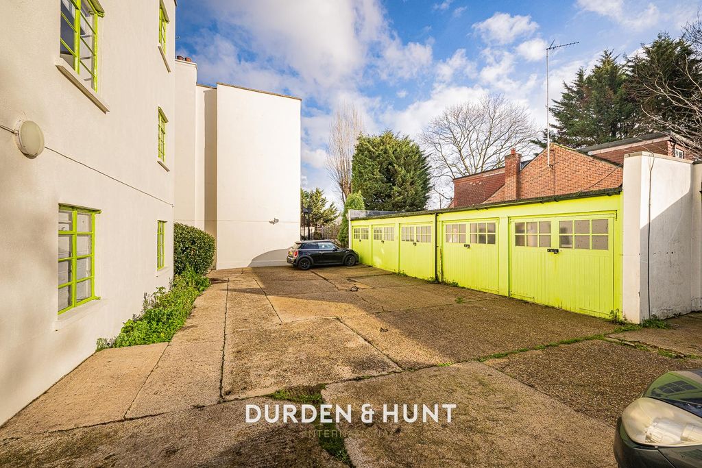 Property photo 3 of 5 Shruberry-5.Jpg