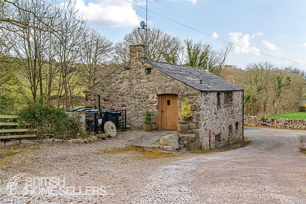 Property photo 2 of 21 Picture No. 03