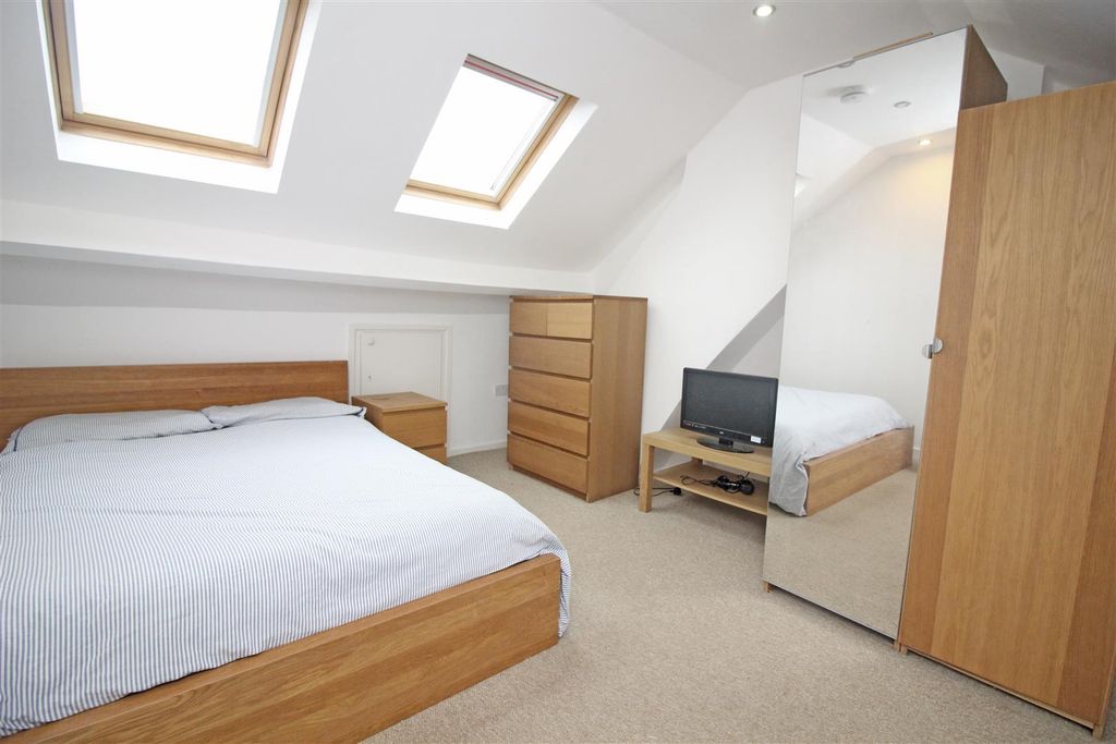 Property photo 2 of 9 Loft Room Bedroom 4.Jpg