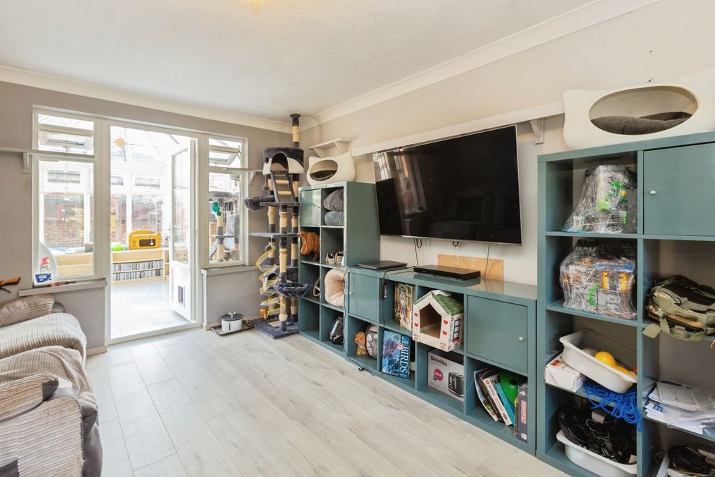 Property photo 3 of 16 Photo