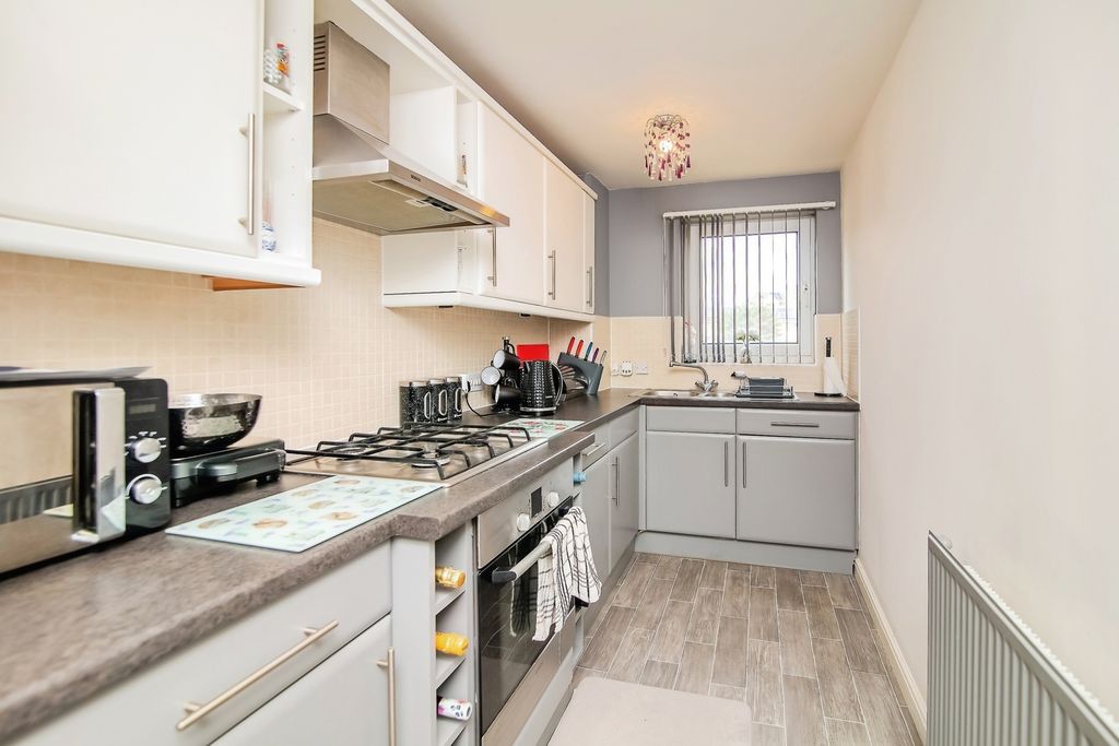 Property photo 3 of 11 Photo