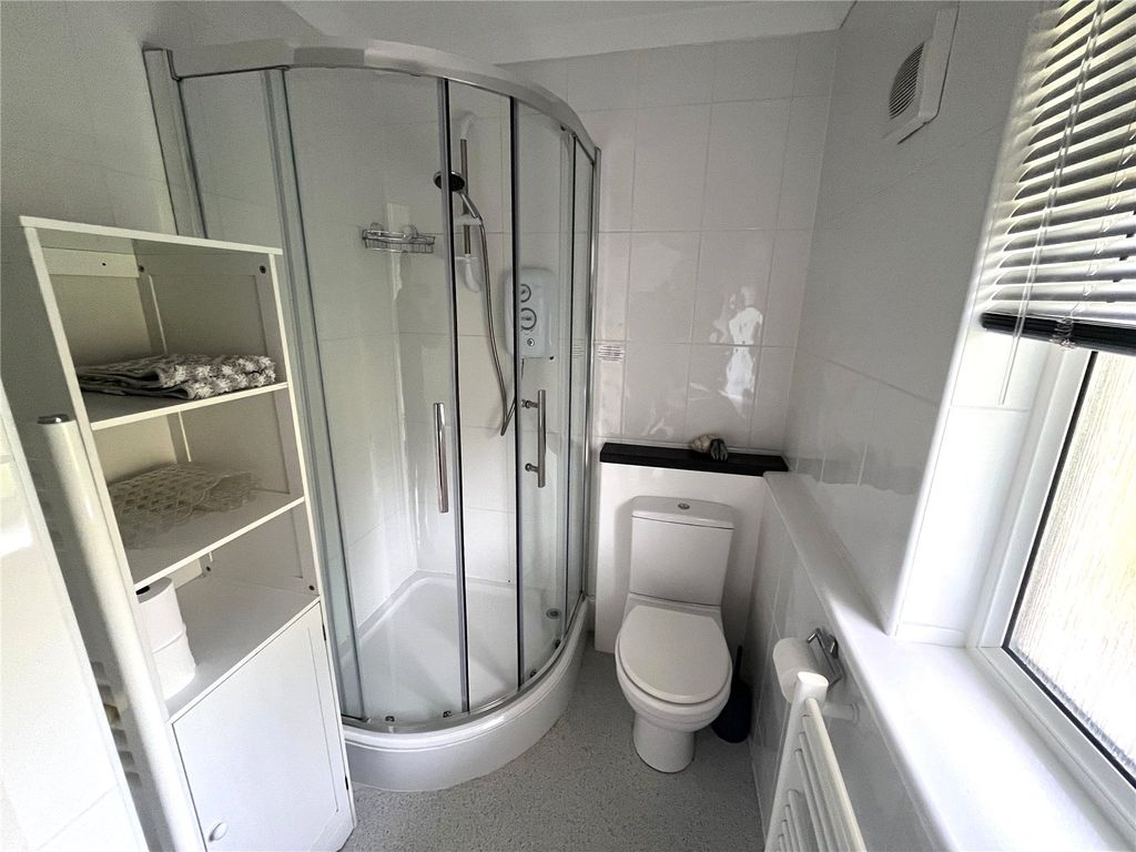 Additional image 10 of 2 bed flat for saleDevon Court, Freshwater East, Pembroke, Pembrokeshire SA71