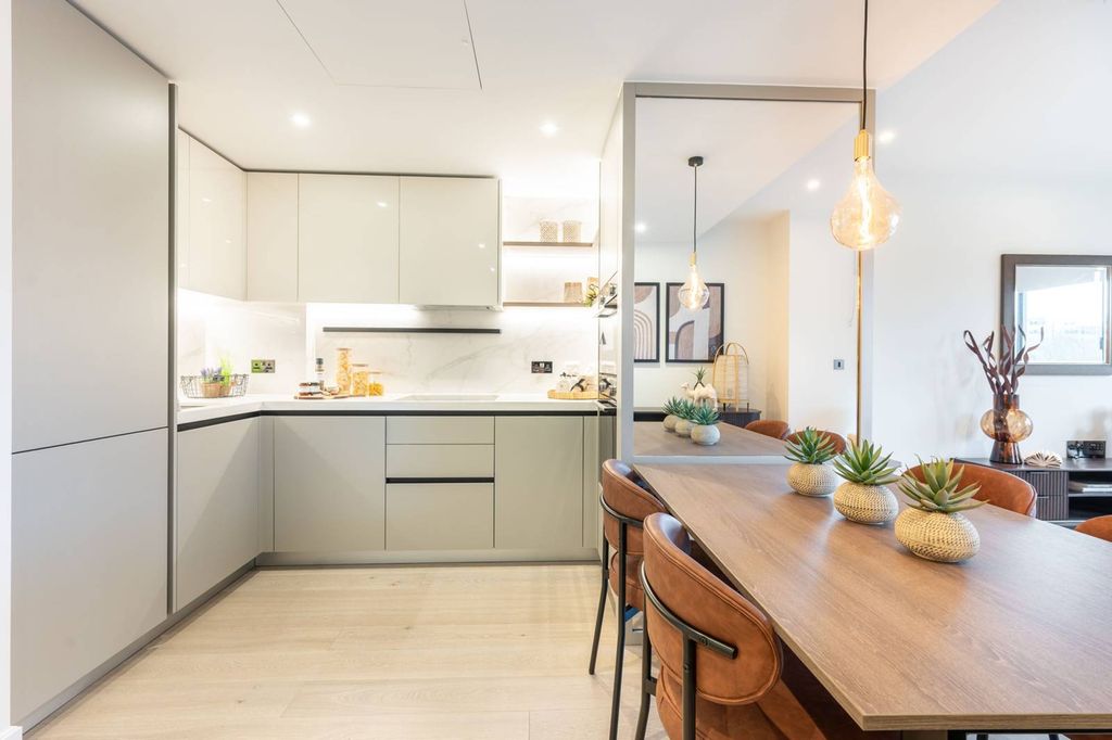 Property photo 3 of 26