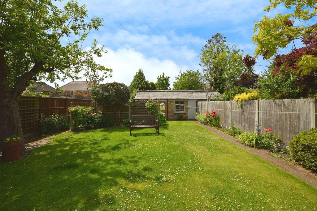 Property photo 2 of 24