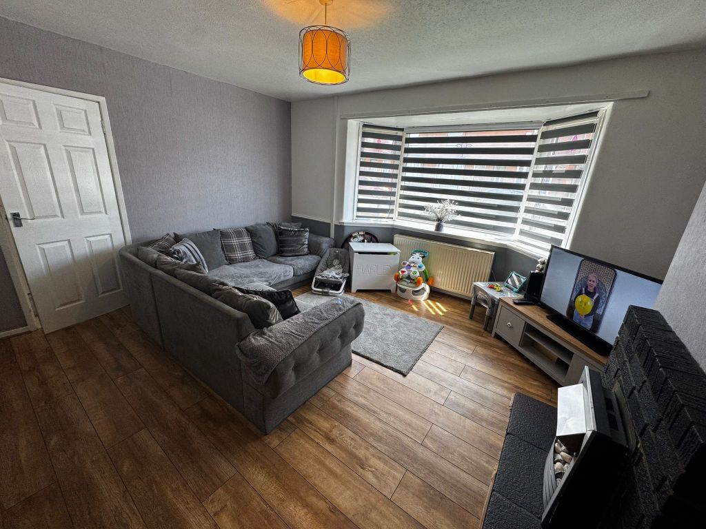 Property photo 3 of 14 83Ab9Cf2-3A1B-4200-A7Ac-15212B5A71A2