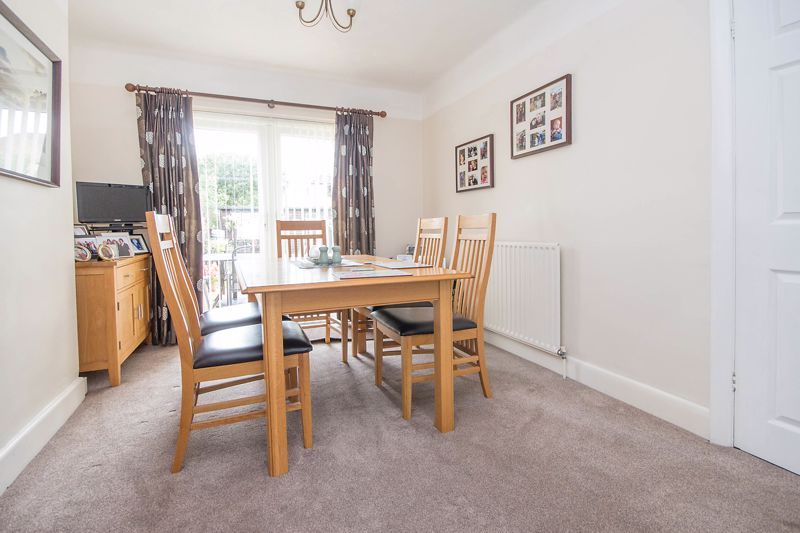 Property photo 3 of 11 Dining Room