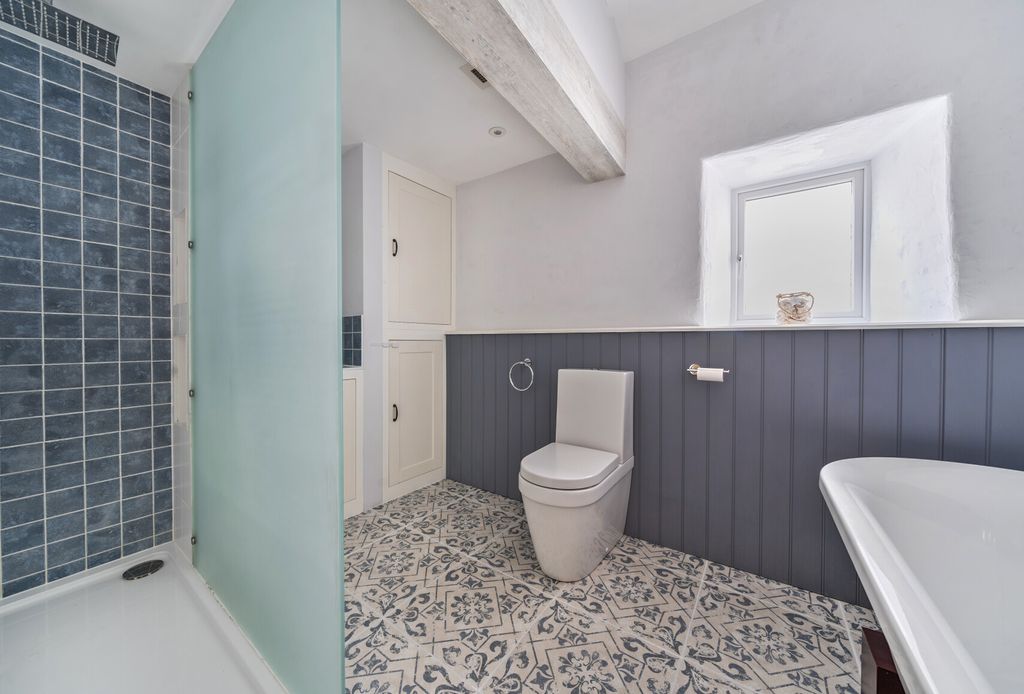 Property photo 3 of 24 1329988-26-6890Da...