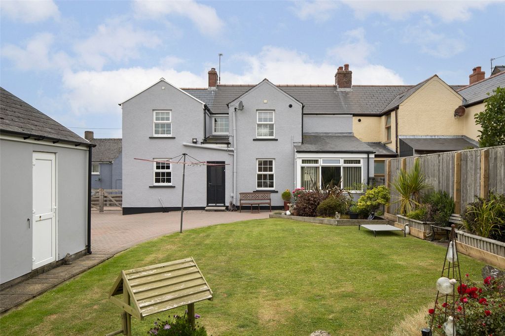 Property photo 3 of 36 Picture No. 31