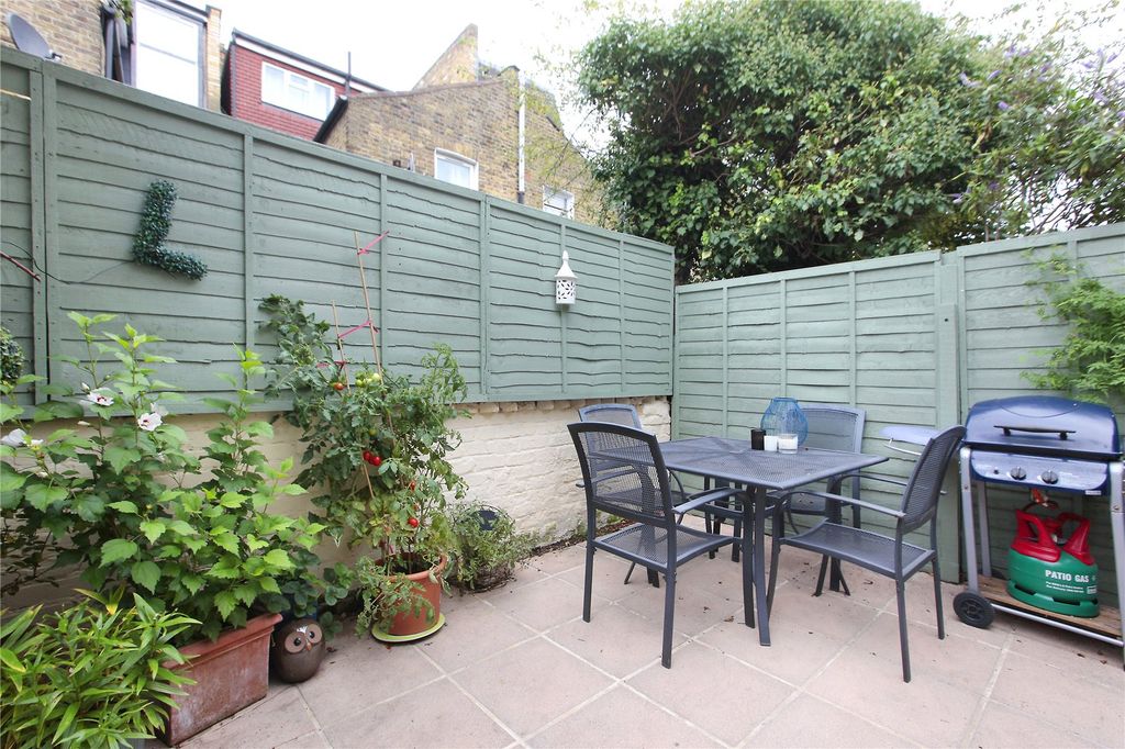 Property photo 1 of 14