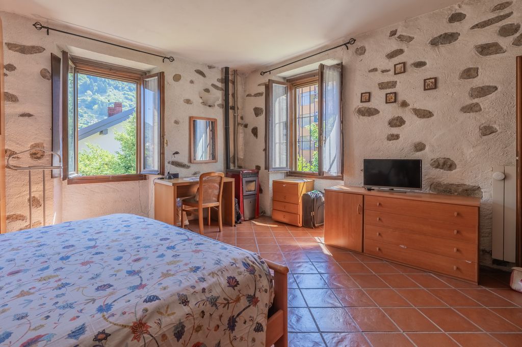 Property photo 1 of 41